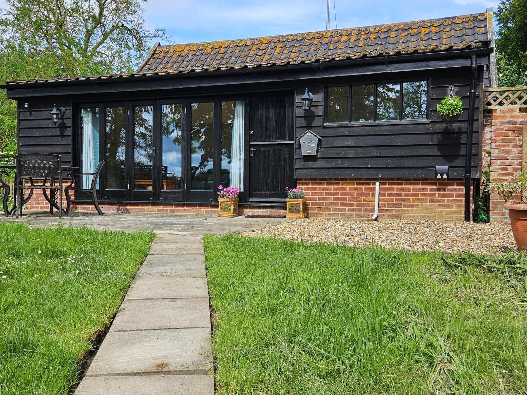 Lovely 1-Bed Cottage In Mendlesham Green Stowmarket Eksteriør bilde